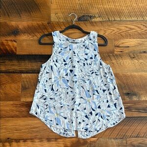 Fun 2 Fun Floral Sleeveless Top - Blue and White